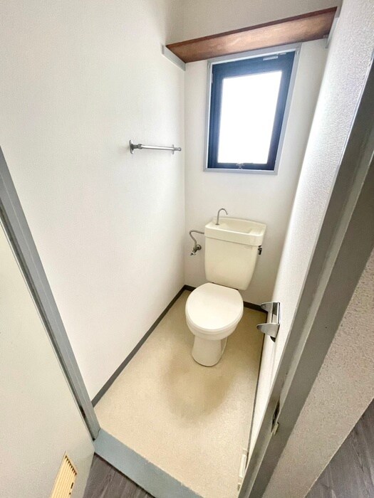 物件内観写真12　(トイレ)