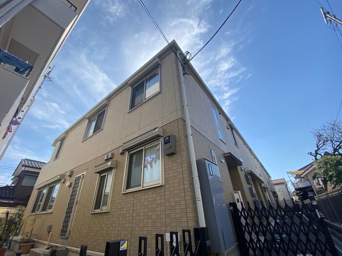 物件外観写真4　(エントランス部分)