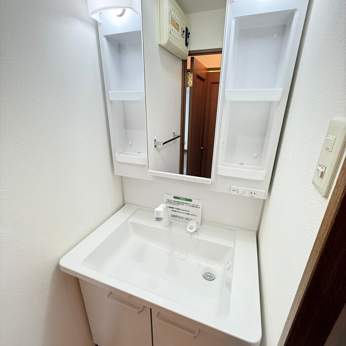 物件内観写真15　(洗面)