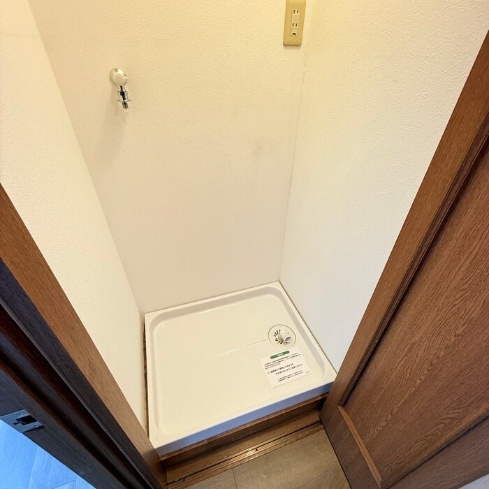 物件内観写真19　(洗濯機置場)