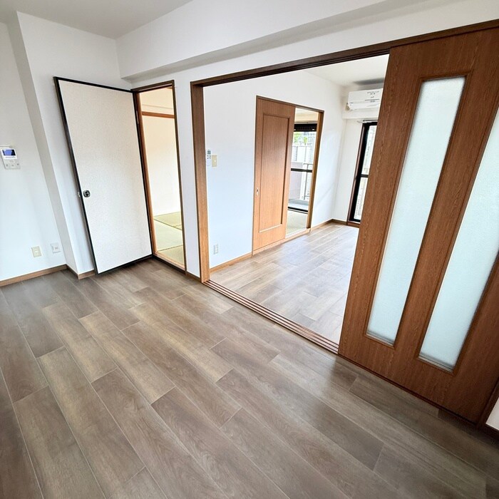 物件内観写真22　(居室)