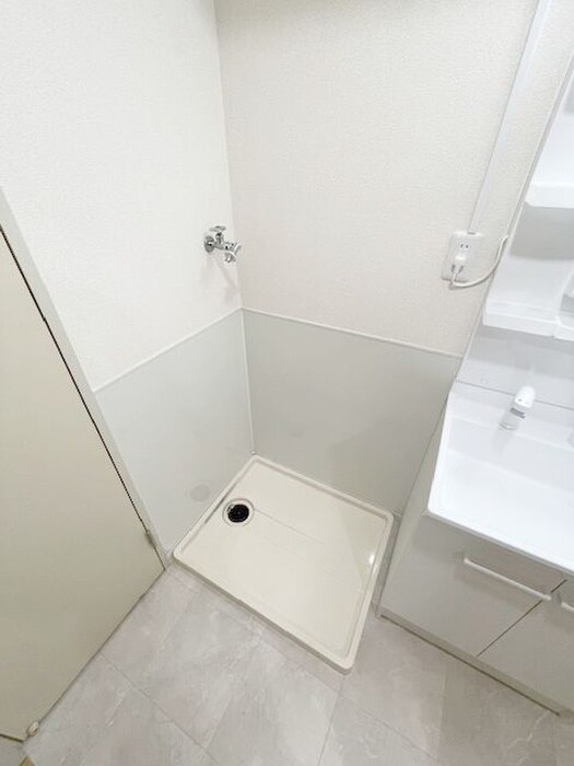 物件内観写真13　(洗濯機置場)