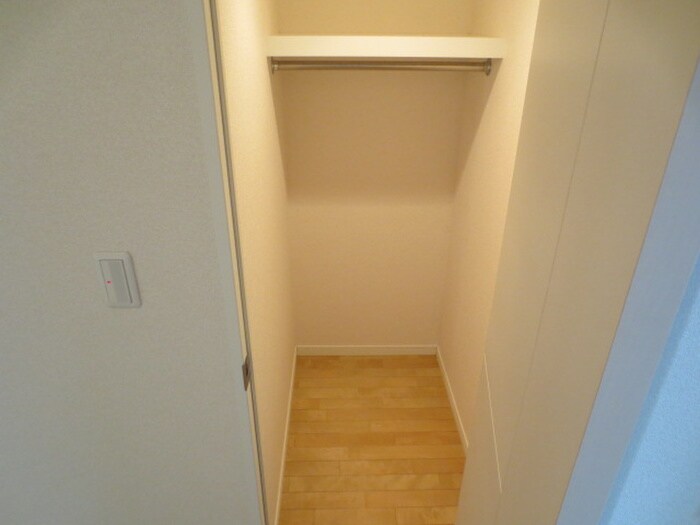 物件内観写真10　(収納)