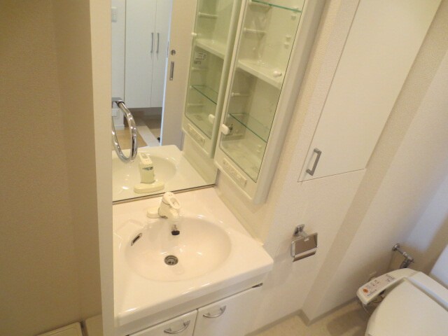 物件内観写真12　(洗面)