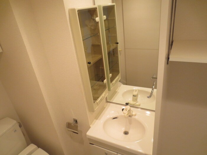 物件内観写真12　(洗面)