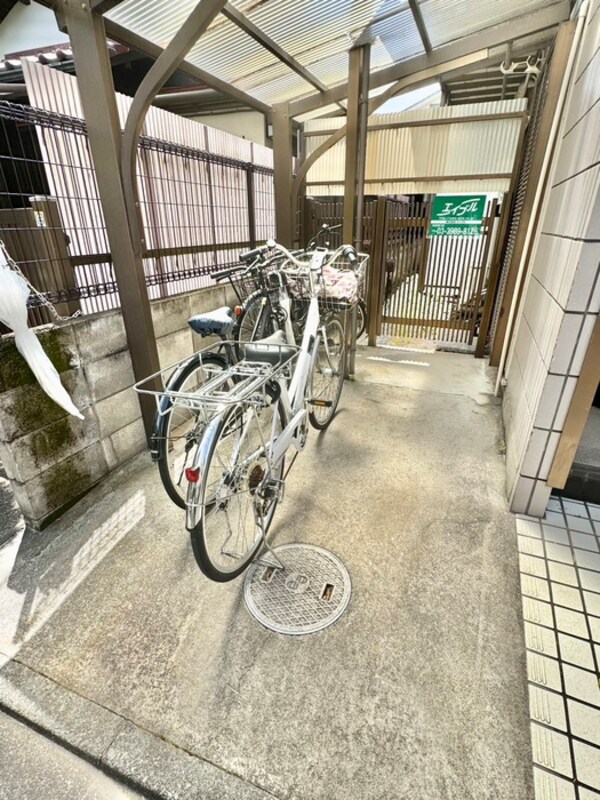 駐輪場