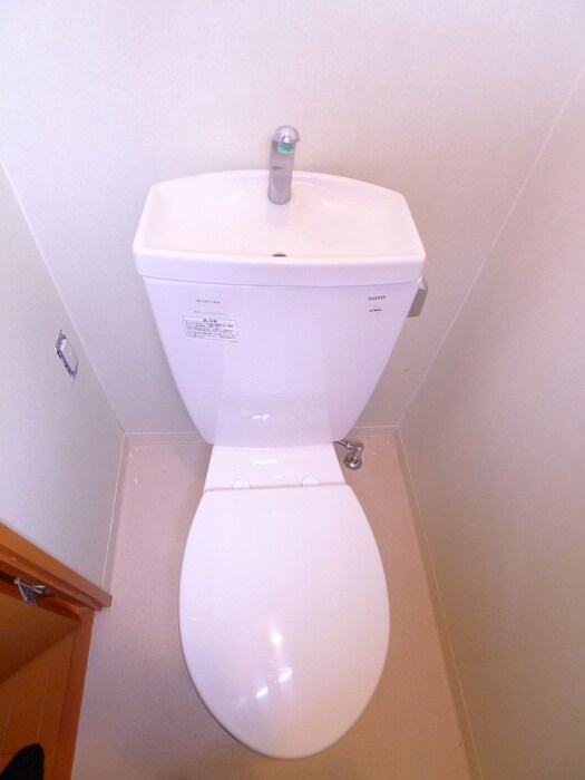 物件内観写真15　(トイレ)