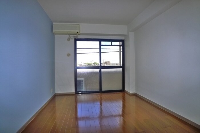 物件内観写真12　(居室)