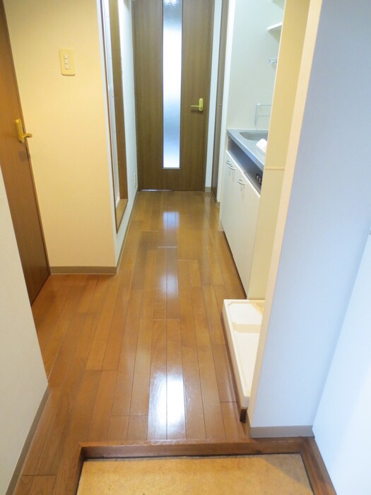 物件内観写真14　(玄関)