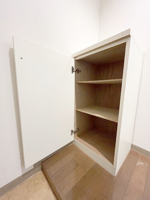 物件内観写真17　(靴箱)