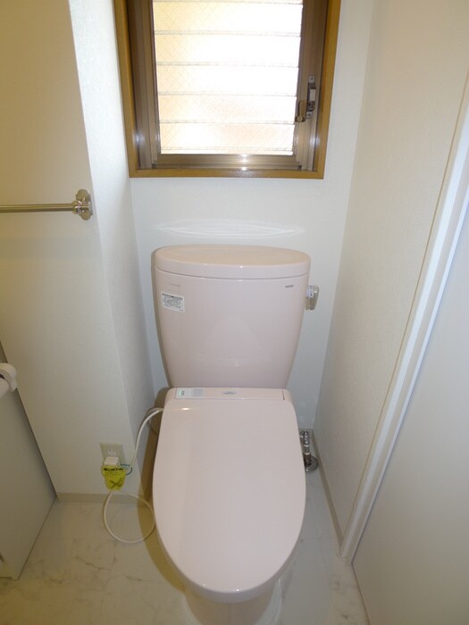 物件内観写真9　(トイレ)