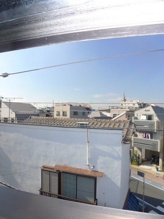 物件内観写真14　(室内からの展望)