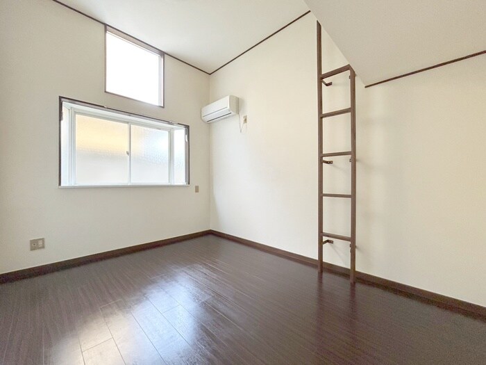 物件内観写真8　(居室)