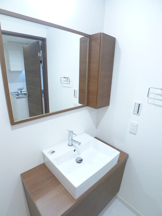 物件内観写真10　(洗面)