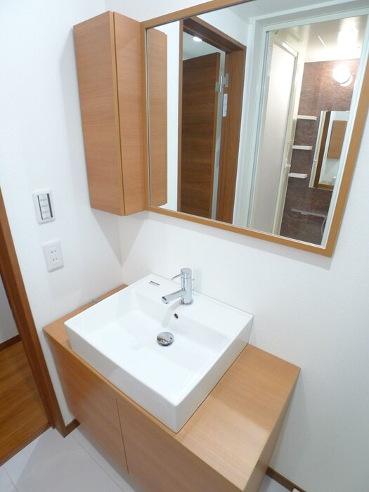 物件内観写真12　(洗面)