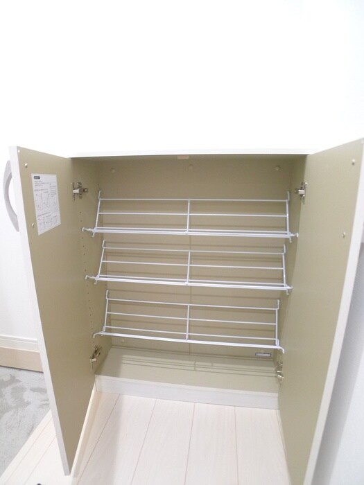 物件内観写真14　(靴箱)