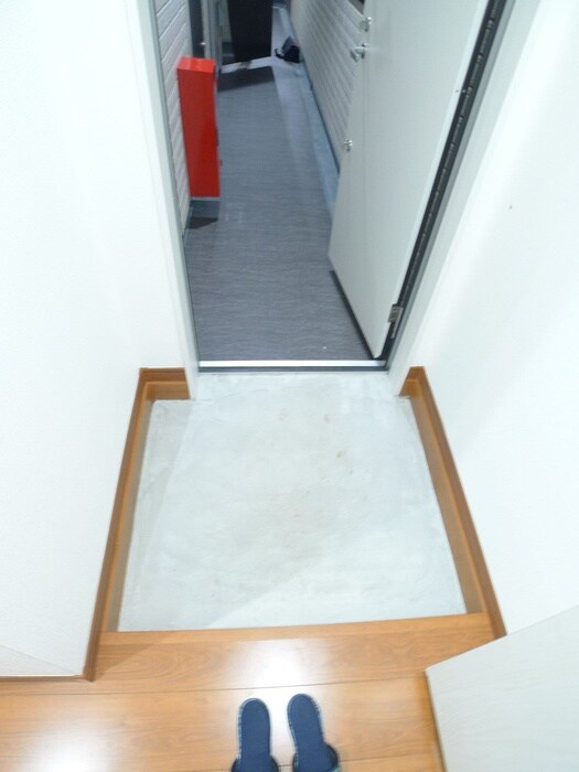 物件内観写真14　(玄関)