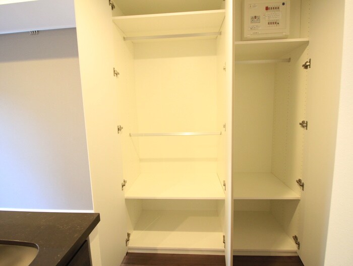 物件内観写真10　(収納)