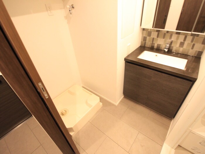 物件内観写真12　(洗面)