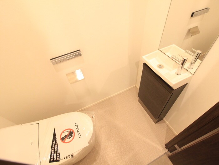 物件内観写真16　(トイレ)