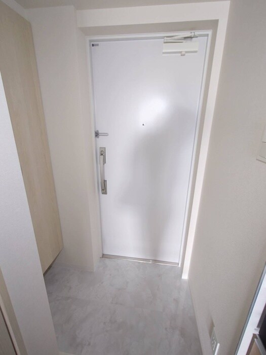 物件内観写真15　(玄関)