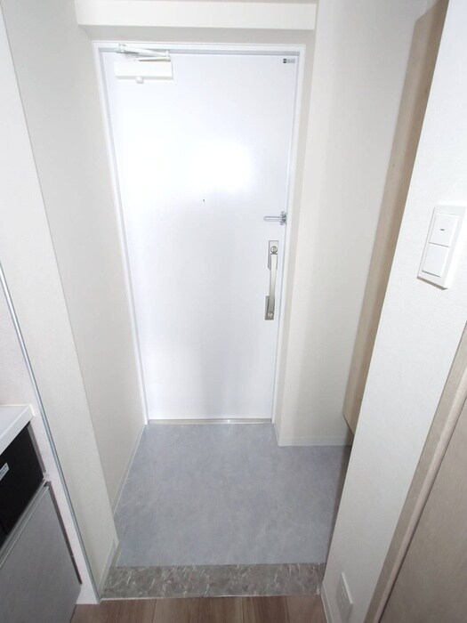 物件内観写真15　(玄関)