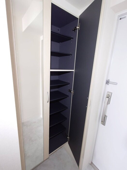 物件内観写真18　(靴箱)