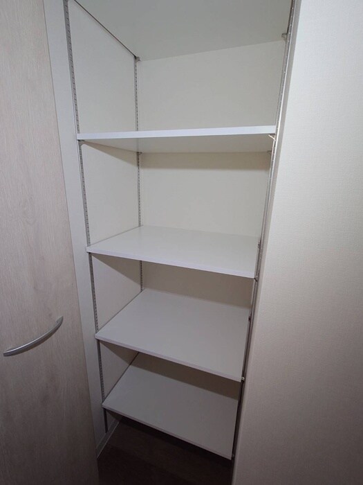 物件内観写真19　(収納)