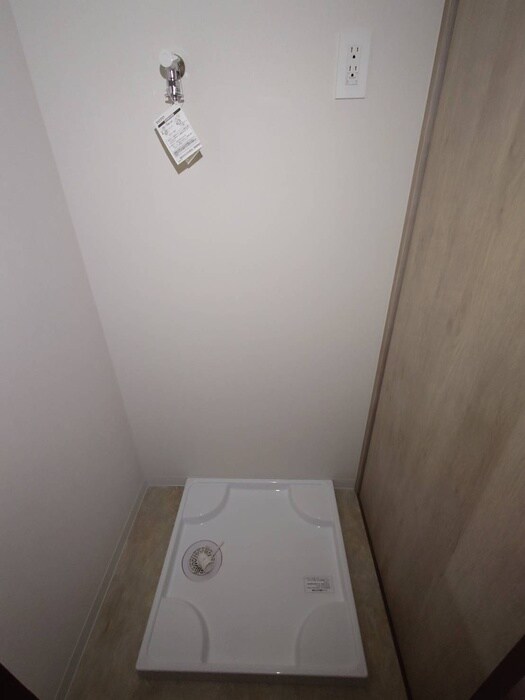 物件内観写真21　(洗濯機置場)