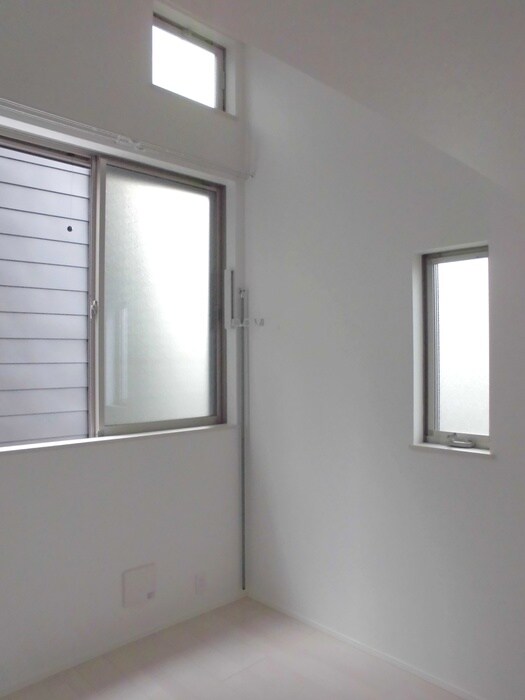 物件内観写真4　(居室)