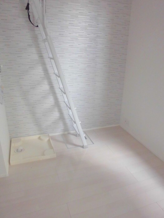 物件内観写真5　(居室)