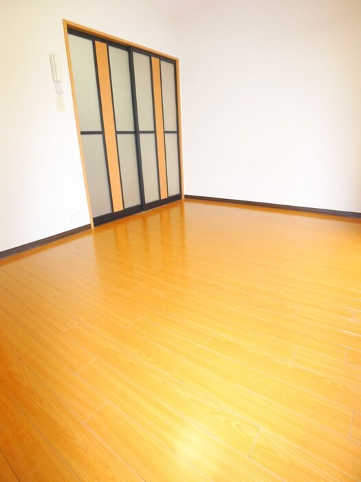 物件内観写真6　(居室)