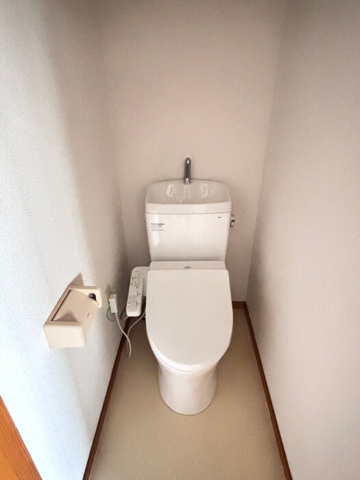 物件内観写真14　(トイレ)