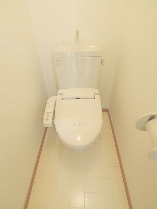 物件内観写真14　(トイレ)