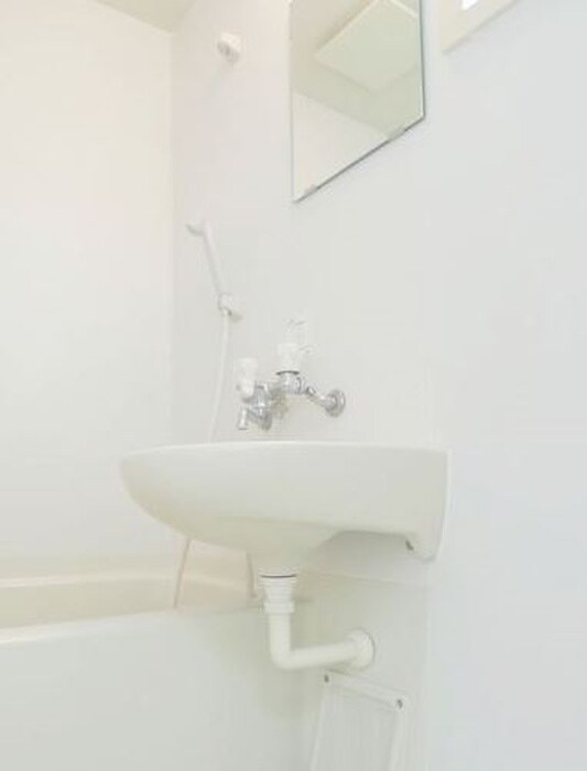 物件内観写真16　(洗面)