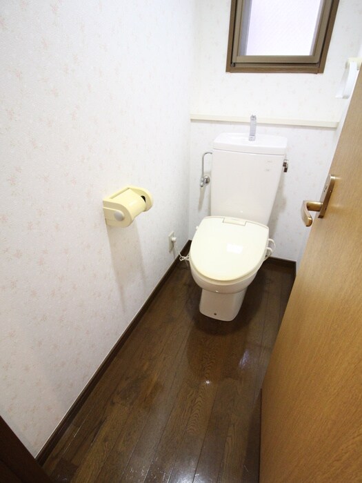 物件内観写真9　(トイレ)