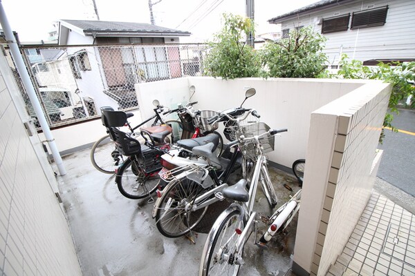 駐輪場