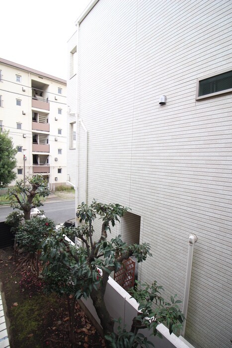 物件内観写真16　(室内からの展望)