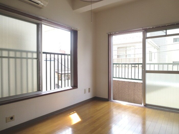 物件内観写真10　(居室)