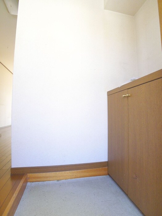 物件内観写真17　(玄関)