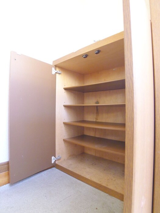 物件内観写真18　(靴箱)