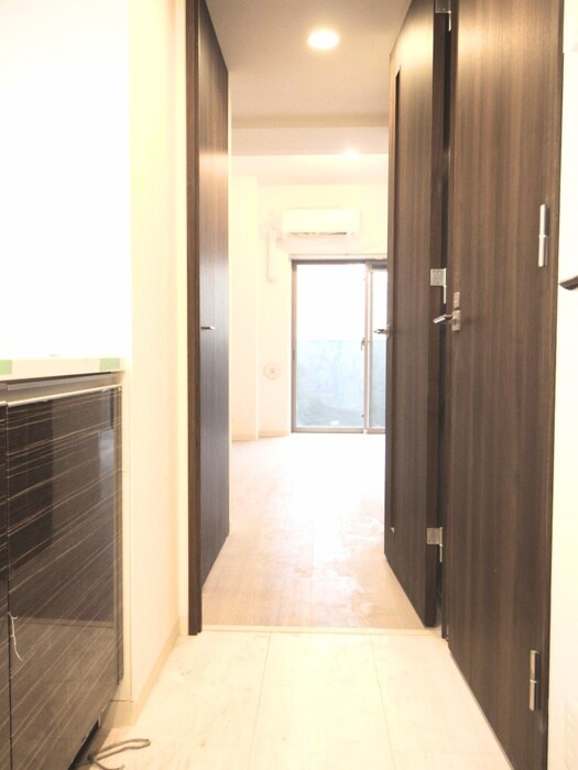 物件内観写真17　(玄関)