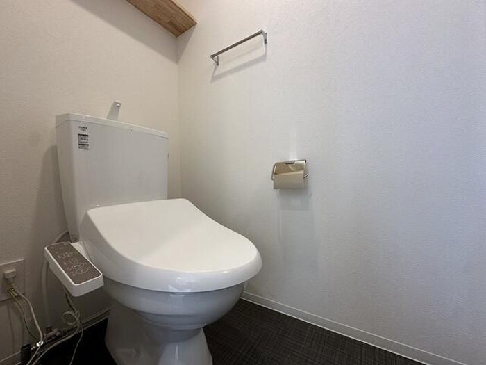 物件内観写真13　(トイレ)
