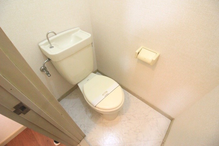 物件内観写真16　(トイレ)