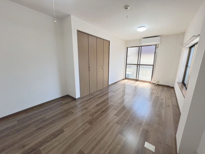 物件内観写真10　(居室)