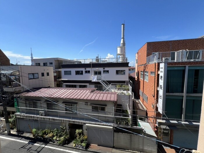 物件内観写真18　(室内からの展望)