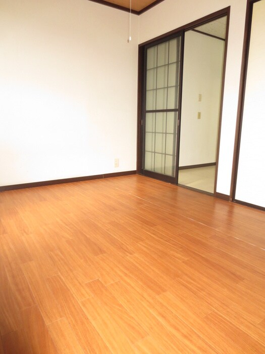 物件内観写真5　(居室)