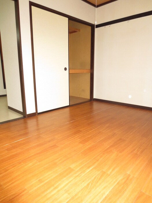 物件内観写真6　(居室)