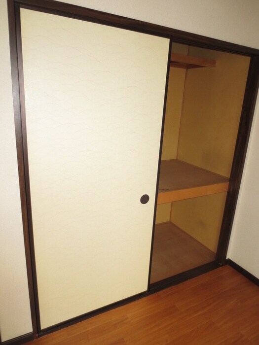 物件内観写真8　(収納)