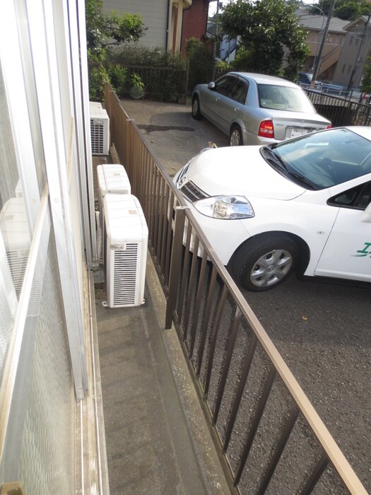 物件内観写真12　(室内からの展望)